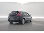 Volvo V40 1.6 T4 Momentum Aut. | Trekhaak | Navi | Cruise | PDC A | 17" | Clima