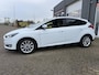 Ford Focus 1.0 Trend Edition met parkeersensoren en navigatie en bluetooth telefoon / media en cruise controle