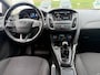 Ford Focus 1.0 Trend Edition met parkeersensoren en navigatie en bluetooth telefoon / media en cruise controle