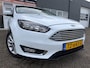 Ford Focus 1.0 Trend Edition met parkeersensoren en navigatie en bluetooth telefoon / media en cruise controle