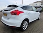 Ford Focus 1.0 Trend Edition met parkeersensoren en navigatie en bluetooth telefoon / media en cruise controle