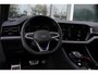 Volkswagen Touareg 3.0 TSi eHybrid 4MOTION R design | Luchtvering | VW-garantie 5jaar / 100.000km | Panoramisch schuifdak | Trekhaak elektrisch | Adaptieve Cruise Control | Soft close portieren | Leder "Puglia" "R-logo' zwart/ blauwe stikking | 22" Lichtmetalen velgen "Estoril", zwart