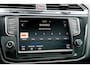 Volkswagen Tiguan 2.0 TDi 240 Pk 4Motion R-Line I Zwart Leder I Panoramadak I Org. Electr. Trekhaak I 19 inch. I Digital Cockpit