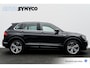 Volkswagen Tiguan 2.0 TDi 240 Pk 4Motion R-Line I Zwart Leder I Panoramadak I Org. Electr. Trekhaak I 19 inch. I Digital Cockpit