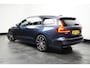 Volvo V60 2.0 T6 Plug-in hybrid AWD Ultra Dark | Trekhaak | Panoramadak | BLIS | PDC V+A en camera | Stoel + Stuurverwarming | Elektrische achterklep | Adaptive Cruiscontrol |