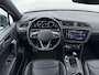 Volkswagen Tiguan 1.5 TSI R-Line Business+ | Leder | Stuur-/Stoelverwarming | Electr Achterklep | Camera | IQ Light | Navigatie | ACC | 19" |