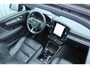 Volvo XC40 Recharge P8 AWD R-Design | Panoramadak| Premium Audio by Harman en Kardon|Rondomzicht Camera| Lederen Interieur| Alarmklasse 3| Electrisch bedienbare Voorstoelen| Warmtepomp| Park Assist voor en Achter.