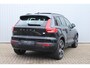 Volvo XC40 Recharge P8 AWD R-Design | Panoramadak| Premium Audio by Harman en Kardon|Rondomzicht Camera| Lederen Interieur| Alarmklasse 3| Electrisch bedienbare Voorstoelen| Warmtepomp| Park Assist voor en Achter.