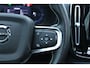 Volvo XC40 Recharge P8 AWD R-Design | Panoramadak| Premium Audio by Harman en Kardon|Rondomzicht Camera| Lederen Interieur| Alarmklasse 3| Electrisch bedienbare Voorstoelen| Warmtepomp| Park Assist voor en Achter.