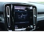 Volvo XC40 Recharge P8 AWD R-Design | Panoramadak| Premium Audio by Harman en Kardon|Rondomzicht Camera| Lederen Interieur| Alarmklasse 3| Electrisch bedienbare Voorstoelen| Warmtepomp| Park Assist voor en Achter.