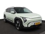 Kia EV3 Plus Advanced 81.4 kWh DEMO - Automatische achterklep - Stoel/Stuur verwarming - Apple Carplay/Android Auto - Schuif/Kantel dak - Achteruitrij camera - Adaptive cruise control Fabrieskgarantie t/m 10-10-2032