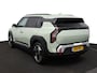 Kia EV3 Plus Advanced 81.4 kWh DEMO - Automatische achterklep - Stoel/Stuur verwarming - Apple Carplay/Android Auto - Schuif/Kantel dak - Achteruitrij camera - Adaptive cruise control Fabrieskgarantie t/m 10-10-2032