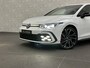 Volkswagen Golf 1.4 eHybrid GTE | IQ-Light | ACC | 19'' | GTI Diffuser | Trekhaak | Stuurwielverwarming | Achteruitrij-Camera | 3-Zone Clima | Carplay | Sfeerverlichting | Draadloos Laden |
