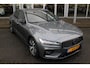 Volvo S60 B4 Automaat R-Design | Camera | Harman Kardon | Memory seats | Trekhaak | Keyless | Verw. Voorstoelen