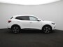 MG EHS 1.5 TGDI PHEV Aut. Luxury | 13.704km!! | Panoramadak | Leder | Led Sfeerlicht | 360 Camera | Led Koplampen | CarPlay |