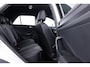 Volkswagen T-Roc 1.5 TSI R-Line Business Automaat | Trekhaak | LED | ECC | VELGEN