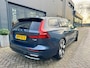 Volvo V60 2.0 T8 Plug-in hybrid AWD Ultra Dark, head-up, pano, 19 inch