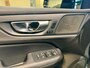 Volvo V60 2.0 T8 Plug-in hybrid AWD Ultra Dark, head-up, pano, 19 inch