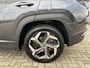 Hyundai Tucson 1.6 T-GDI HEV Premium Sky | Stuurverwarming | Stoel verwarming/verkoeling | Elektrisch verstelbare stoelen | 360 camera | Lederen bekleding | Navigatie | Krell premium-audiosysteem