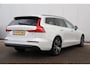 Volvo V60 2.0 B3 Core 163PK Automaat Metallic Wit Black Pack Navigatie Carplay Achteruitrijcamera 18 inch LMV
