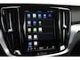 Volvo V60 2.0 B3 Core 163PK Automaat Metallic Wit Black Pack Navigatie Carplay Achteruitrijcamera 18 inch LMV