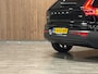 Volvo XC40 T2 Aut. R-Design Schuifdak | Adaptieve Cruise Control | Stoel en Stuurwielverwarming | Parkeercamera | Pilot Assist | Keyless Drive | Parkeersensoren voor+achter | Leder / Alcantara R-Design bekleding met wit stiksel en bies | Zitting verlenging voorstoelen | Privacy Glass | Elektrisch bedienbare achterklep | Climate Control L+R | DAB Radio | Apple Carplay/Android Auto | Volvo On Call met mobiele App functie |