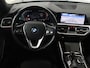 BMW 3-Serie 318i High Executive | Sport Line | Leder | Stoelverwarming | Camera | Sportstoelen | Carplay | Sfeerverlichting | Live Cockpit | Navigatie | Full LED | Climate control | Park Assist | Cruise control