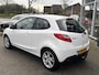 Mazda 2 1.5 GT-L 1e Eig. NL-Auto, Keurig Onderhouden, Trekhaak, Automatische Airco, Stoel verwarming, 16 inch lichtmetalen wielen, Audio + Stuurbed.