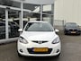 Mazda 2 1.5 GT-L 1e Eig. NL-Auto, Keurig Onderhouden, Trekhaak, Automatische Airco, Stoel verwarming, 16 inch lichtmetalen wielen, Audio + Stuurbed.