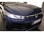 Volkswagen Passat Variant R-Line Edition 1.5 TSI eHybrid 272pk DSG Automaat Trekhaak, Panoramadak, LED matrix koplampen, Black Style, Adaptive cruise control