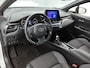 Toyota C-HR 1.8 Hybrid Style | Blindspot | Stoel + Stuurverwarming | PDC voor en achter | Parelmoer Lak |