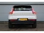 Volvo XC40 Recharge P8 AWD R-Design | Trekh. | Keyless | LED | 19" LMV | Carplay | Navi | Cruise C. | | Trekh. | Keyless | LED | 19" LMV | Carplay | Navi |