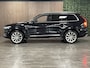 Volvo XC90 T8 AWD Recharge Inscription Trekhaak | 360° Camera | Harman Kardon | Schuifdak | 21 Inch | Adaptieve Cruise Control | Stoel en Stuurwielverwarming | Full LED Meesturende koplampen | Pilot Assist | BLIS Dode Hoek Detectie | Lederen bekleding | Keyless Drive | Parkeersensoren voor+achter | Privacy Glass | Elektrisch bedienbare achterklep | Geïntegreerde zongordijnen achterportieren | 7-Persoons | 4-Zone Climate Control | DAB Radio | Apple Carplay/Android Auto | Volvo On Call met mobiele App functie | Onyx Black Metallic |