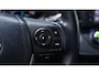Toyota RAV4 Hybrid business edition Cruise-controle ECC led-verlichting Navi key-less go en start electrische achterklep stoel-stuur verwarming lane-assist private-glas camera boekjes aanwezig PDC v+a