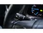 Toyota RAV4 Hybrid business edition Cruise-controle ECC led-verlichting Navi key-less go en start electrische achterklep stoel-stuur verwarming lane-assist private-glas camera boekjes aanwezig PDC v+a
