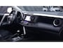Toyota RAV4 Hybrid business edition Cruise-controle ECC led-verlichting Navi key-less go en start electrische achterklep stoel-stuur verwarming lane-assist private-glas camera boekjes aanwezig PDC v+a