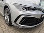 Volkswagen Golf 1.5 eTSI R-Line 150pk | DSG | 17"LMV | ACC | LED | Camera | 1e Eig. | Mooi!