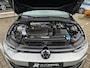 Volkswagen Golf 1.5 eTSI R-Line 150pk | DSG | 17"LMV | ACC | LED | Camera | 1e Eig. | Mooi!