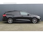 Ford Focus Wagon 1.0 EcoBoost Hybrid ST Line X Business | Incl. 12 maanden garantie | Trekhaak | Panorama dak | Achteruitrijcamera | Cruise control | Climate control | Airco | Bluetooth | Lichtmetalen velgen | Parkeersensoren