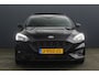 Ford Focus Wagon 1.0 EcoBoost Hybrid ST Line X Business | Incl. 12 maanden garantie | Trekhaak | Panorama dak | Achteruitrijcamera | Cruise control | Climate control | Airco | Bluetooth | Lichtmetalen velgen | Parkeersensoren