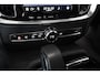 Volvo V60 T6 Plug-in hybrid AWD Essential Bright | Lederen bekleding | Electrische wegklapbare trekhaak | Stoelverwarming | Adaptive cruise Control | Parkeersensoren voor + achter | Parkeercamera | BLIS | Stuurwielverwarming