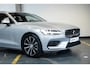 Volvo V60 T6 Plug-in hybrid AWD Essential Bright | Lederen bekleding | Electrische wegklapbare trekhaak | Stoelverwarming | Adaptive cruise Control | Parkeersensoren voor + achter | Parkeercamera | BLIS | Stuurwielverwarming