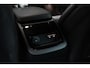 Volvo V60 T6 Plug-in hybrid AWD Essential Bright | Lederen bekleding | Electrische wegklapbare trekhaak | Stoelverwarming | Adaptive cruise Control | Parkeersensoren voor + achter | Parkeercamera | BLIS | Stuurwielverwarming
