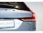Volvo V60 T6 Plug-in hybrid AWD Essential Bright | Lederen bekleding | Electrische wegklapbare trekhaak | Stoelverwarming | Adaptive cruise Control | Parkeersensoren voor + achter | Parkeercamera | BLIS | Stuurwielverwarming