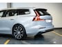 Volvo V60 T6 Plug-in hybrid AWD Essential Bright | Lederen bekleding | Electrische wegklapbare trekhaak | Stoelverwarming | Adaptive cruise Control | Parkeersensoren voor + achter | Parkeercamera | BLIS | Stuurwielverwarming