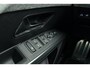 Peugeot E-3008 GT Avantage 210 73 kWh | Panoramic Navigation | WLTP range 525km | elektrische achterklep | stoel en stuurverwarming