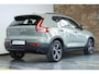 Volvo XC40 B4 Plus Dark | Verwarmbare Voorstoelen en Stuurwiel | Semi-Elektrische Trekhaak | Verwarmbare Voorruit | Premium Audio by Harman Kardon | Adaptieve Cruise Control | Park Assist