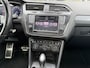 Volkswagen Tiguan 2.0 TDI 4Motion R-line | Grijs kent. | Pano | Virutal | ACC | Trekhaak