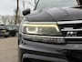 Volkswagen Tiguan 2.0 TDI 4Motion R-line | Grijs kent. | Pano | Virutal | ACC | Trekhaak
