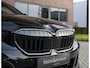 BMW 5-Serie Touring 550e xDrive | M performance - Pano - B&W - Trekhaak